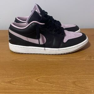 Jordan 1 low iced lilac